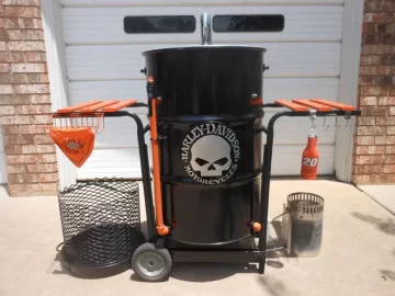 Ugly drum smoker!