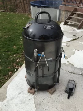 Ugly drum smoker!