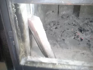 [Hearth.com] So I Get Home From Work, Fire Off From The Coals, And We Go Thunk ...
