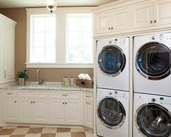 d111954402753c80_7767-w500-h400-b0-p0--traditional-laundry-room.jpg
