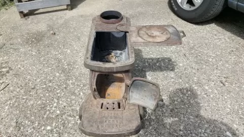 [Hearth.com] Steiger & Kerr cast iron stove value