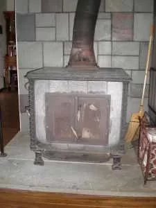 [Hearth.com] ID an older Hearthstone Stove