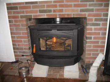 [Hearth.com] Well its been a busy day.  HI300 in..... and good friend and tree monkey (he is legit) takes a few t