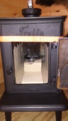 Need help with installing Trolla 105A woodstove