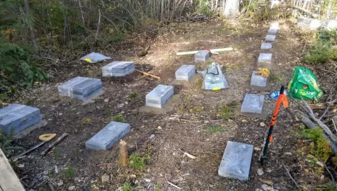 [Hearth.com] Stacking wood on uneven ground