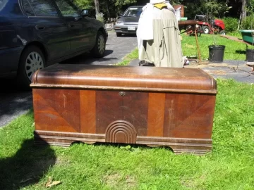 [Hearth.com] More refinishing -cedar chest