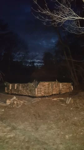 [Hearth.com] Scored 22 Plastic Pallets!