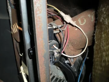 [Hearth.com] just got the whitfield installed today....pics before and atfer...more pics with unknown sensor....