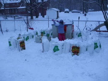 [Hearth.com] Ultimate (pellet bag) snow fort