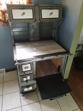 [Hearth.com] Repurposed Home Comfort Cook Stove (pix)