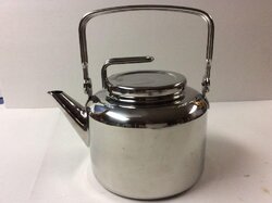 Humidifier/teapot on Jotul F600