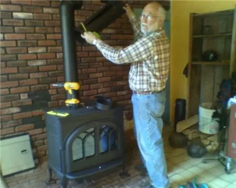 [Hearth.com] My fathers new heating machine (F600 Firelight) with pic