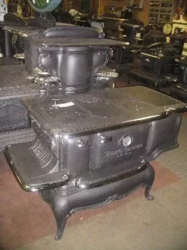 [Hearth.com] My fathers new heating machine (F600 Firelight) with pic