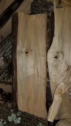 [Hearth.com] Help me ID this wood please!