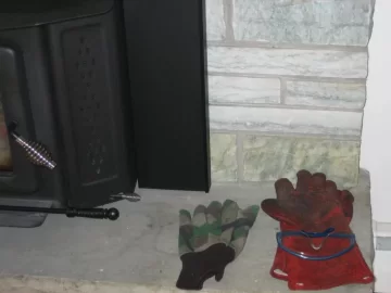 [Hearth.com] Burns and Gloves