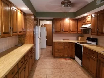 [Hearth.com] For those of you who complain about their roof.