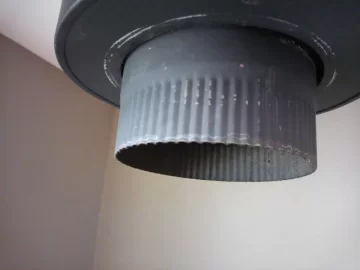 [Hearth.com] Is my stovepipe installed correctly please?