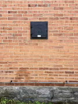[Hearth.com] Tee connect in the wall?