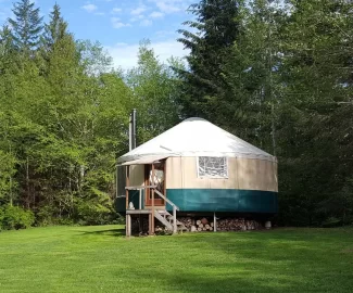 yurt1.jpg