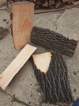 [Hearth.com] ID help:Split at least two cords of free wood during quarantine...