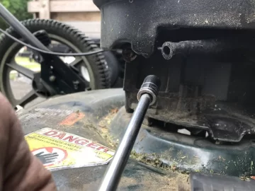 Replacing a gas tank on a Sears Craftsman 22”  push mower purchased Aug 2001?