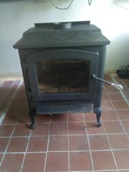 Can anyone identify this stove?