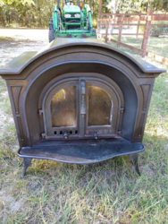 Does anyone know what  stove this is