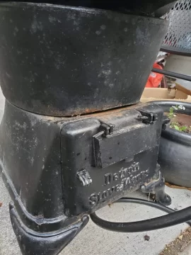 [Hearth.com] Help me identify this stove? (Detroit Stove Works)
