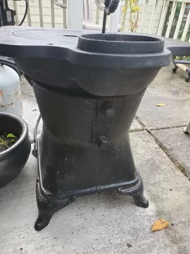 [Hearth.com] Help me identify this stove? (Detroit Stove Works)
