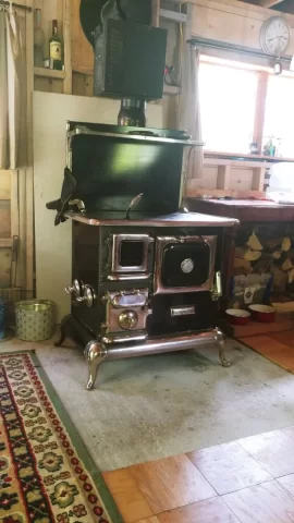 Change out an Elmira Sweetheart stove door for a glass door?