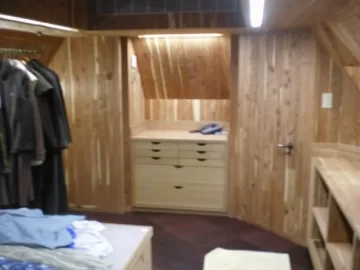 [Hearth.com] Bathroom full of Cedar