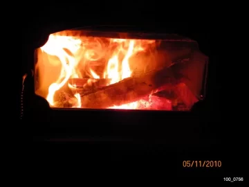 [Hearth.com] Small Fire Tonight!