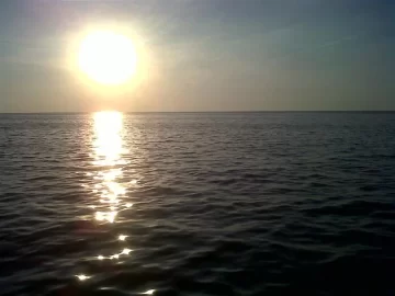 [Hearth.com] Lake Erie fun..