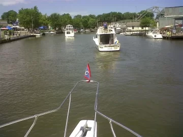 [Hearth.com] Lake Erie fun..