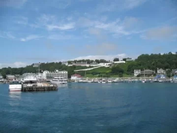 [Hearth.com] Pictures from the Straits of Mackinac