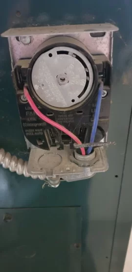 Clayton 1800 thermostat not connected