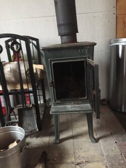Leak coming down metal chimney // crack in stove