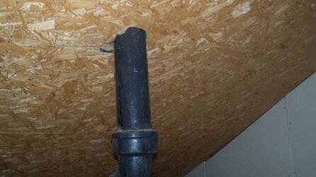 attic ceiling leak 001.JPG