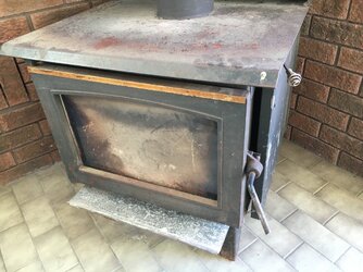 Know Who Made this Wood Stove?
