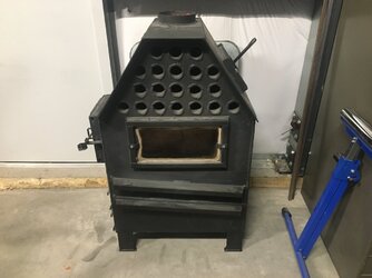 Help identifying my new used stove.