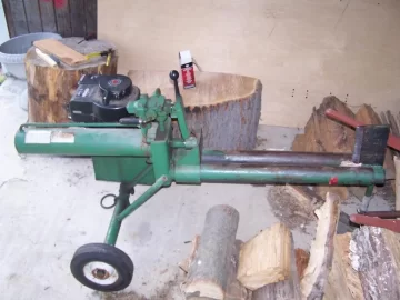 [Hearth.com] Bought an old log splitter for $200!