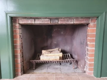 Fireplace -- how to remedy a rusted firebox liner