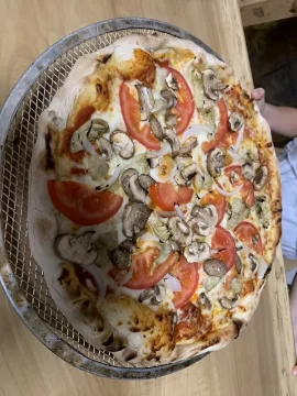 [Hearth.com] Homemade Pizza