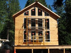 Are mountain houses with the prow windows energy efficient?