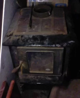 [Hearth.com] bought a house... last owners left 2 stoves... help ID!!!