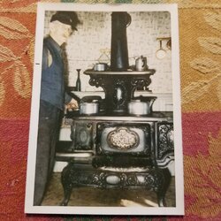 grandpa holcomb stove.jpg