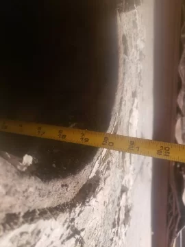 Wall snout connection for relining chimney