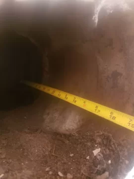 Wall snout connection for relining chimney