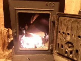 [Hearth.com] I'm Through the Wall! And the Roof! Woodstove install begins...