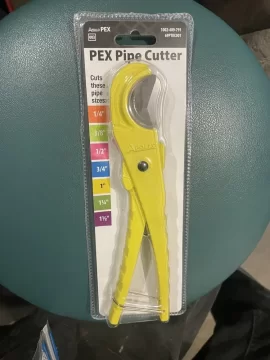 06-EcoSmartIsoValveKit-PexPipeCutter.jpg 06-EcoSmartIsoValveKit-PexPipeCutter.jpg